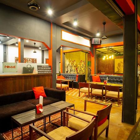 Pomme Brewhouse Hostel Siem Reap Exterior foto