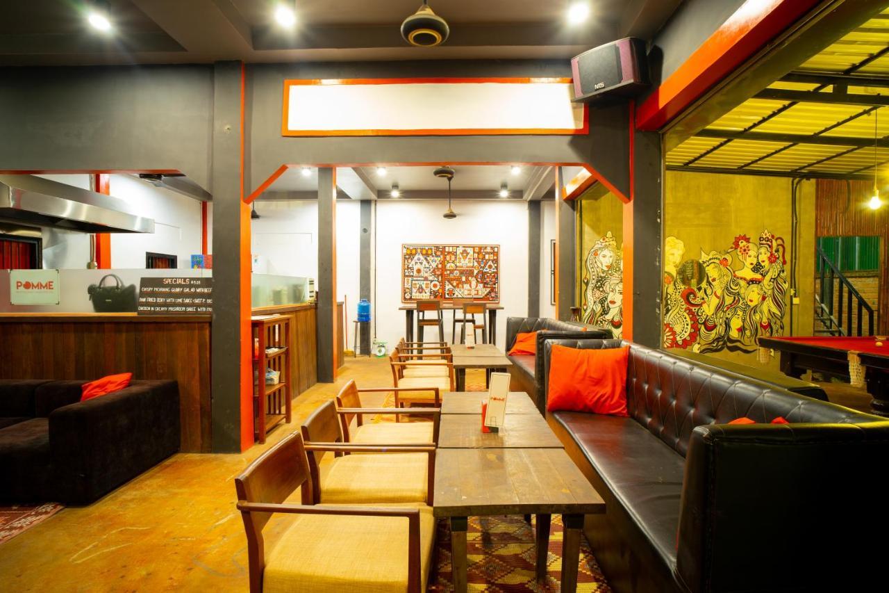 Pomme Brewhouse Hostel Siem Reap Exterior foto